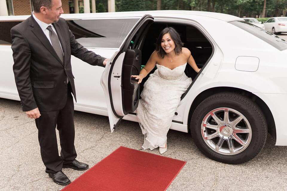 Swindon wedding limo
